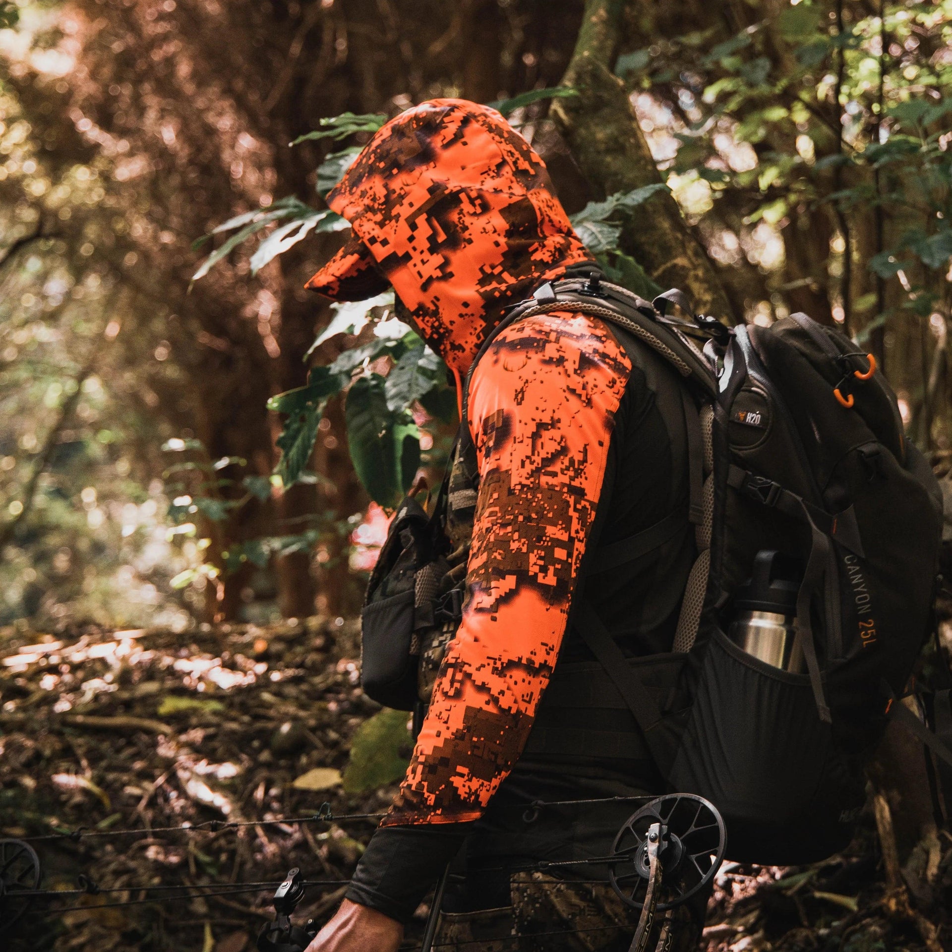 VANTAGE HOODIE - Apex Firearms and Defence